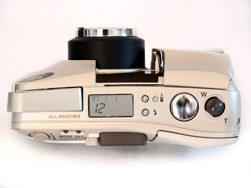 Favourite Cameras: Olympus Stylus Zoom 80 DLX - Film AdvanceFilm Advance